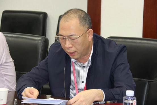 說明: 深圳職業技術學院黨委副書記、紀委書記楊平現場致辭