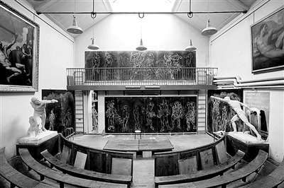 探究海外名校大學之美:牛津大學因門而美